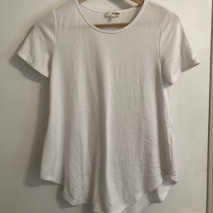 Wilfred Free (Aritzia) Flowy White T shirt